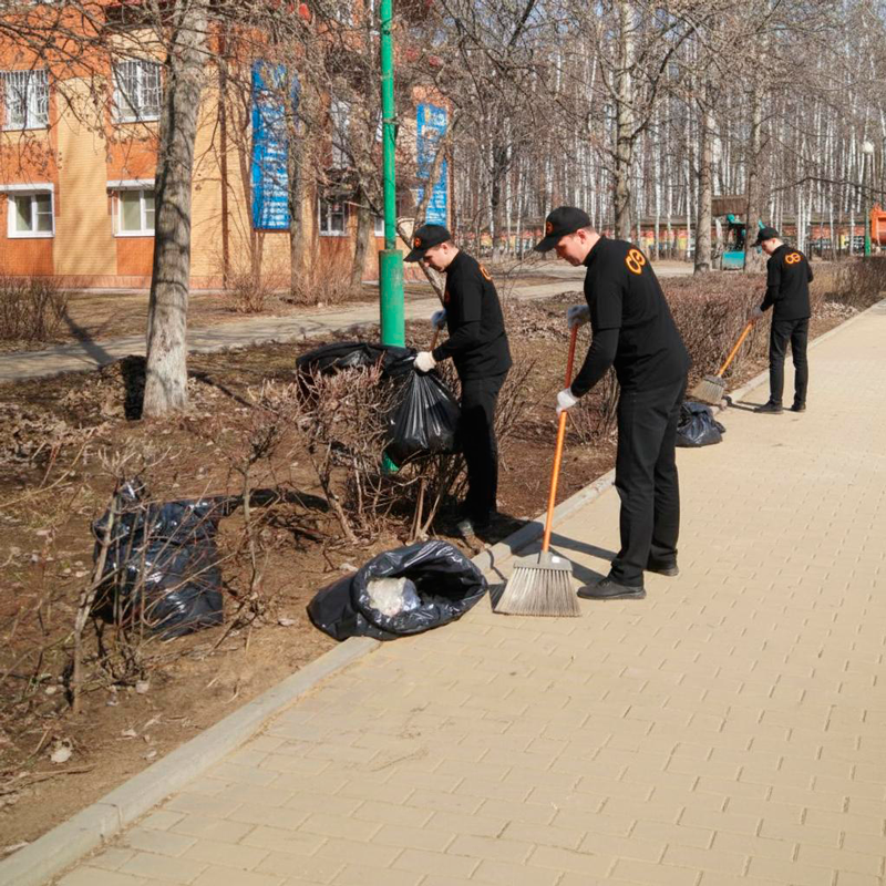 Уборка территории  в Бутурлиновке